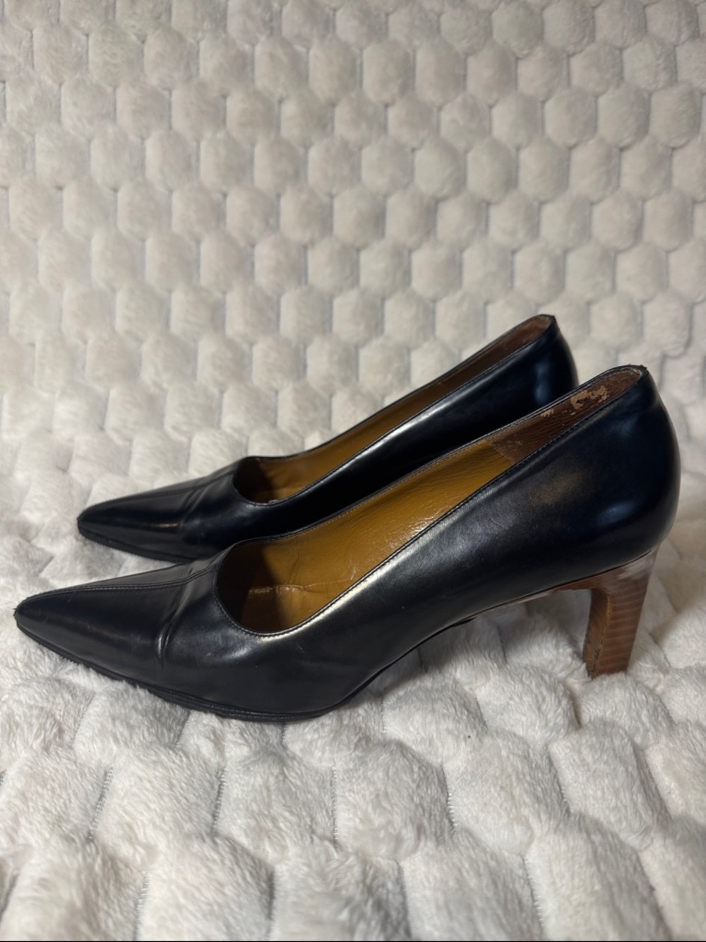 Vintage Gucci Heels 6B Black